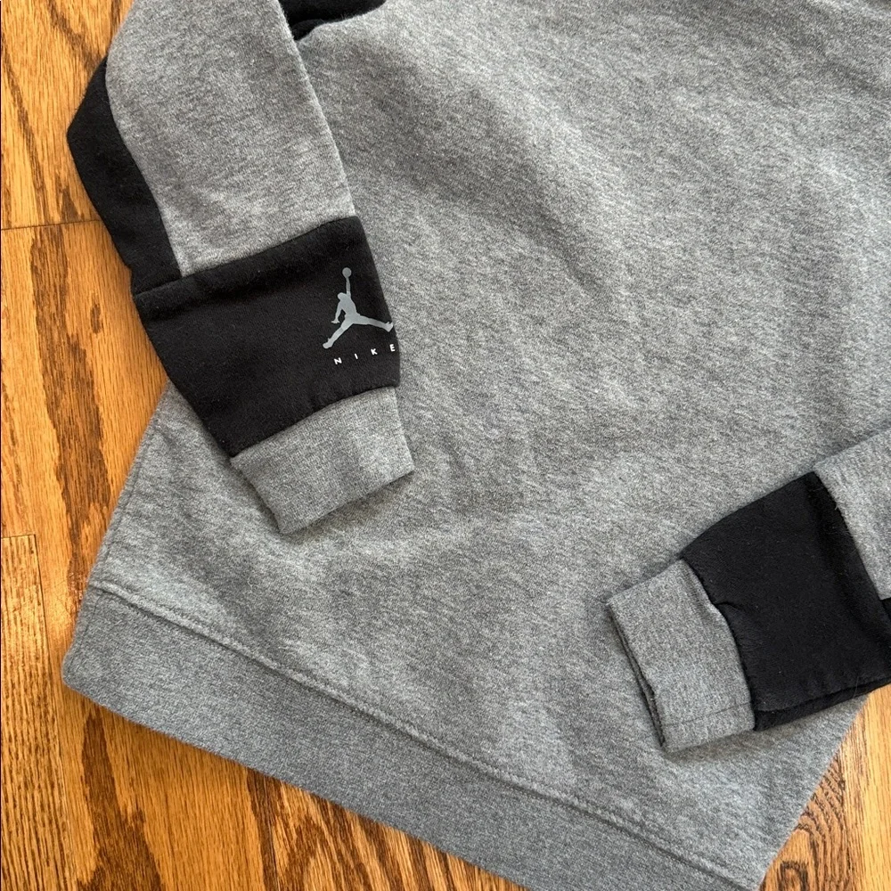 Boy’s Jordan Brand Hoodie/Sweatshirt. Size 4T. Like New Condition.